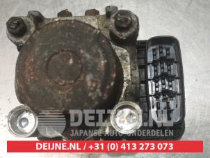 Gebruikte ABS Pomp Toyota Previa (R3) 2.4i 16V VVT-i Prijs € 75,00 Margeregeling aangeboden door V.Deijne Jap.Auto-onderdelen BV