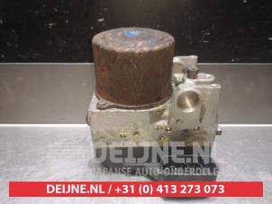 Toyota Celica ABS pump O338563 photo 4