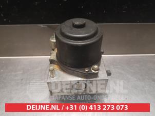 Toyota Landcruiser ABS pump O338628 photo 3