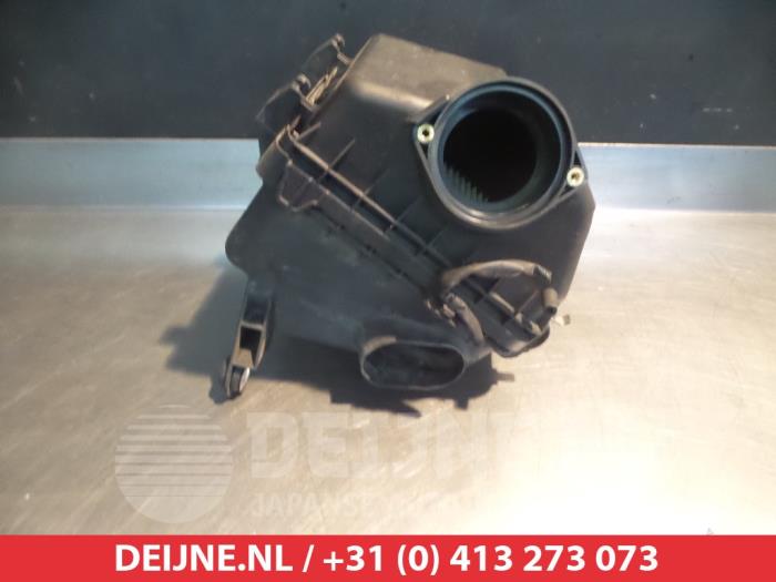 Mitsubishi Grandis Luftfiltergehäuse O357125