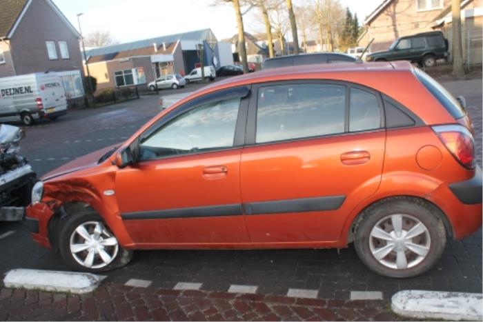 Kia Rio Portier 4Deurs links-achter O285263