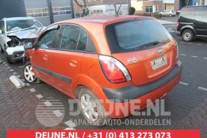 Kia Rio Tür 4-türig links hinten O285263 foto 2