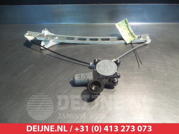 Suzuki Swift Fenstermechanik 4-türig rechts vorne O277056