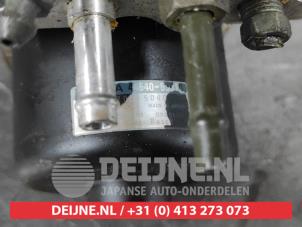 Lexus IS ABS pump O337949 photo 2