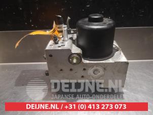 Lexus IS ABS Pomp O337947 foto 4