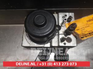 Gebruikte ABS Pomp Lexus IS (E1) 200 2.0 24V Prijs € 100,00 Margeregeling aangeboden door V.Deijne Jap.Auto-onderdelen BV