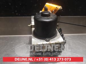 Lexus IS ABS Pomp O337947 foto 3
