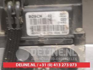 Toyota Avensis ABS Pomp O338516 foto 4