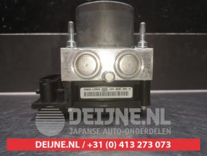 Toyota Aygo ABS Pomp O338649 foto 3