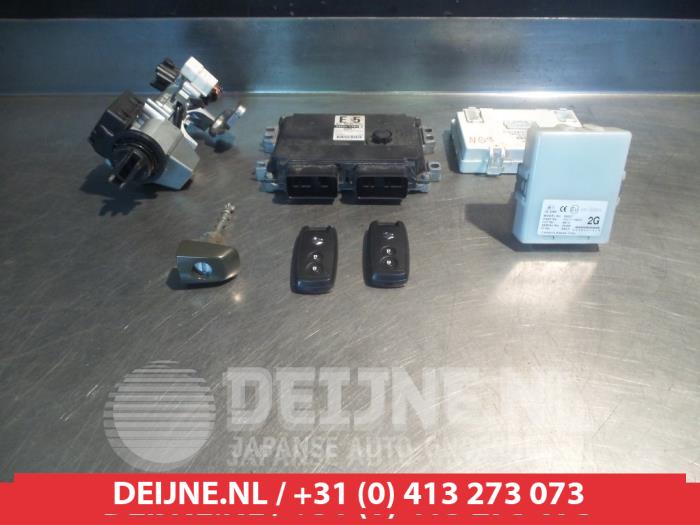 Suzuki Swift Kontaktslot+Sleutel O335838