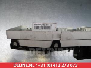 Nissan Note Kilometerteller KM O304423 foto 2