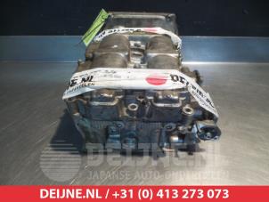 Subaru Forester Cylinder head O352195 photo 3