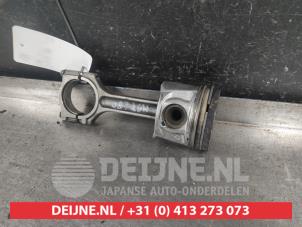 Gebruikte Zuiger Nissan Primastar 2.5 dCi 140 16V Prijs € 50,00 Margeregeling aangeboden door V.Deijne Jap.Auto-onderdelen BV