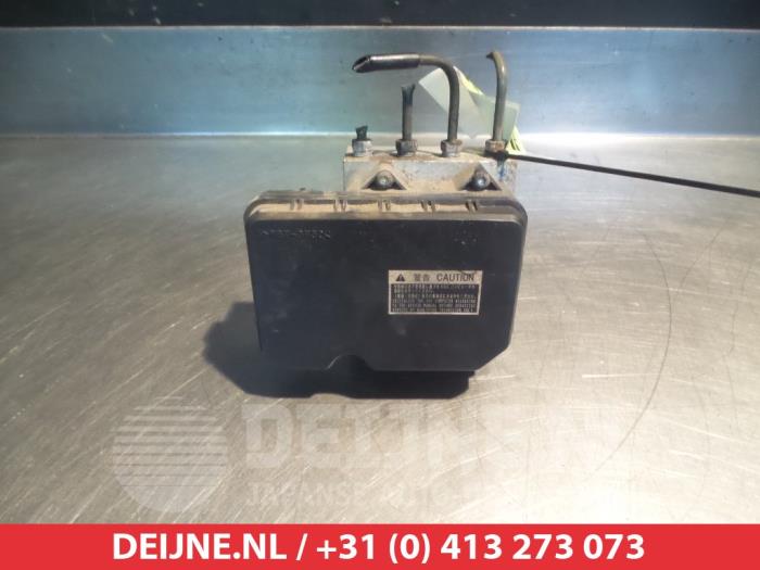 Toyota IQ ABS Pomp O338548