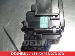 Toyota Auris Ruitenwis Schakelaar O310459 foto 2