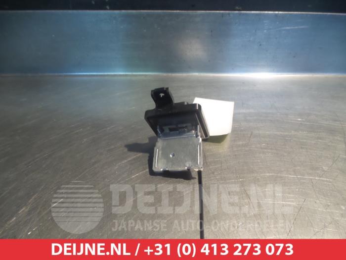 Suzuki Swift Kachel Weerstand O368315