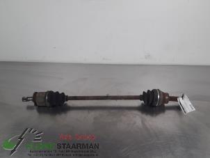 Gebruikte Steekas rechts-achter Mitsubishi Outlander (CU) 2.0 16V 4x4 Prijs € 45,00 Margeregeling aangeboden door Kleine Staarman B.V. Autodemontage