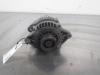 Dynamo van een Nissan Almera Tino (V10M), 2000 / 2006 1.8 16V, MPV, Benzine, 1.769cc, 85kW (116pk), FWD, QG18DE, 2002-12 / 2006-02, V10M 2004