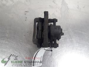 Gebruikte Remklauw (Tang) links-achter Hyundai Trajet 2.0 CVVT 16V Prijs € 42,50 Margeregeling aangeboden door Kleine Staarman B.V. Autodemontage