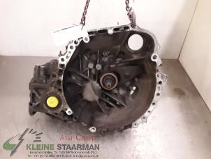 Gebruikte Versnellingsbak Toyota Avensis Verso (M20) 2.0 16V VVT-i D-4 Prijs € 165,00 Margeregeling aangeboden door Kleine Staarman B.V. Autodemontage