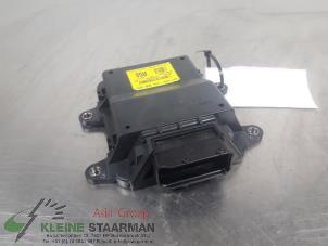 Gebruikte Handrem Module Kia Carens IV (RP) 1.6 GDI 16V Prijs op aanvraag aangeboden door Kleine Staarman B.V. Autodemontage