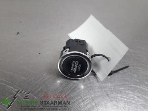 Gebruikte Differentieel lock 4x4 Mitsubishi Outlander (GF/GG) 2.0 16V PHEV 4x4 Prijs € 60,50 Inclusief btw aangeboden door Kleine Staarman B.V. Autodemontage