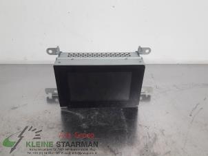 Gebruikte Display Interieur Nissan Primera (P12) 2.0 16V Prijs € 50,00 Margeregeling aangeboden door Kleine Staarman B.V. Autodemontage