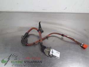 Gebruikte HV kabel (hoog voltage) Toyota Prius (ZVW3) 1.8 16V Prijs op aanvraag aangeboden door Kleine Staarman B.V. Autodemontage