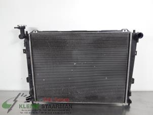 Gebruikte Radiateur Kia Carens III (FG) 2.0i CVVT 16V Prijs € 42,50 Margeregeling aangeboden door Kleine Staarman B.V. Autodemontage
