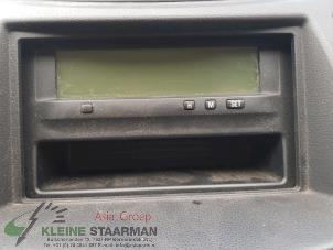 Gebruikte Display Interieur Mitsubishi Grandis (NA) 2.4 16V MIVEC Prijs € 42,50 Margeregeling aangeboden door Kleine Staarman B.V. Autodemontage
