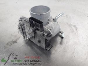 Gebruikte Gasklephuis Mitsubishi Outlander (GF/GG) 2.0 16V PHEV 4x4 Prijs € 75,63 Inclusief btw aangeboden door Kleine Staarman B.V. Autodemontage