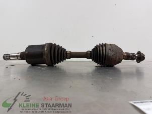 Gebruikte Aandrijfas links-voor Chevrolet Cruze 2.0 D 16V Prijs € 45,00 Margeregeling aangeboden door Kleine Staarman B.V. Autodemontage