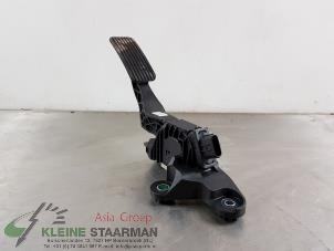 Gebruikte Sensor Gaspedaalpositie Kia Rio IV (YB) 1.4 MPI Autom. 16V Prijs € 60,00 Margeregeling aangeboden door Kleine Staarman B.V. Autodemontage