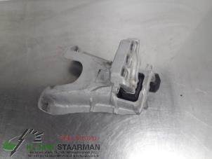 Gebruikte Motorsteun Honda Civic (FK6/7/8/9) 1.5i Turbo 16V Prijs € 60,00 Margeregeling aangeboden door Kleine Staarman B.V. Autodemontage