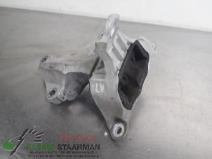 Gebruikte Motorsteun Honda Civic (FK6/7/8/9) 1.5i Turbo 16V Prijs € 60,00 Margeregeling aangeboden door Kleine Staarman B.V. Autodemontage