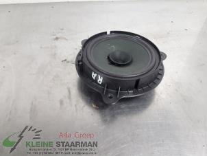 Gebruikte Speaker Nissan Qashqai (J11) 1.2 DIG-T 16V Prijs op aanvraag aangeboden door Kleine Staarman B.V. Autodemontage