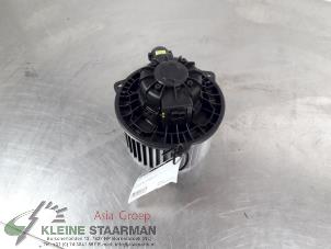 Gebruikte Blower Hyundai i30 (PDEB5/PDEBB/PDEBD/PDEBE) 1.4 T-GDI 16V Prijs € 100,00 Margeregeling aangeboden door Kleine Staarman B.V. Autodemontage