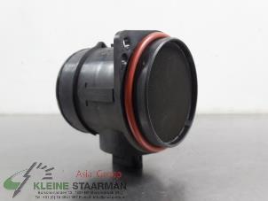 Gebruikte Luchthoeveelheidsmeter Hyundai Santa Fe II (CM) 2.7 V6 24V 4x2 Prijs op aanvraag aangeboden door Kleine Staarman B.V. Autodemontage