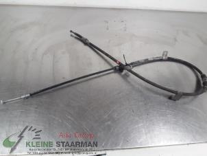 Gebruikte Handrem Kabel Mitsubishi Outlander (GF/GG) 2.0 16V PHEV 4x4 Prijs € 90,75 Inclusief btw aangeboden door Kleine Staarman B.V. Autodemontage