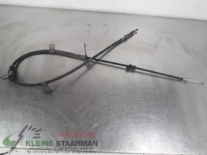 Gebruikte Handrem Kabel Mitsubishi Outlander (GF/GG) 2.0 16V PHEV 4x4 Prijs € 90,75 Inclusief btw aangeboden door Kleine Staarman B.V. Autodemontage