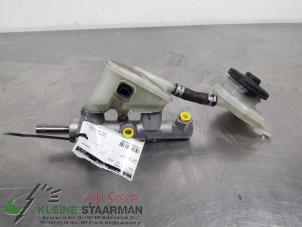 Gebruikte Hoofdremcilinder Honda Civic (FK/FN) 1.8i VTEC 16V Prijs op aanvraag aangeboden door Kleine Staarman B.V. Autodemontage