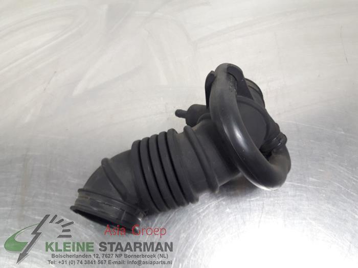 Aanzuigslang Lucht van een Kia Rio II (DE) 1.4 16V 2007