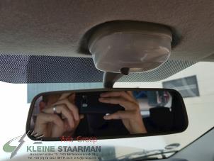 Gebruikte Binnenspiegel Nissan Pixo (D31S) 1.0 12V Prijs op aanvraag aangeboden door Kleine Staarman B.V. Autodemontage