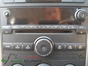 Gebruikte Radio CD Speler Chevrolet Captiva (C100) 2.4 16V 4x2 Prijs op aanvraag aangeboden door Kleine Staarman B.V. Autodemontage