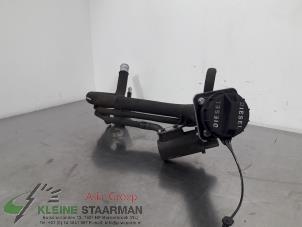 Gebruikte Vulpijp Brandstoftank Kia Optima Sportswagon (JFF) 1.7 CRDi 16V Prijs op aanvraag aangeboden door Kleine Staarman B.V. Autodemontage