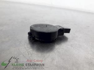 Gebruikte Sensor regen Kia Optima Sportswagon (JFF) 1.7 CRDi 16V Prijs op aanvraag aangeboden door Kleine Staarman B.V. Autodemontage