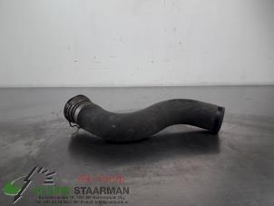Gebruikte Intercooler Slang Toyota Avensis Wagon (T25/B1E) 2.2 D-4D 16V D-CAT Prijs op aanvraag aangeboden door Kleine Staarman B.V. Autodemontage