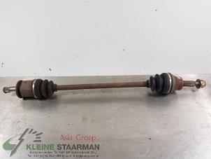 Gebruikte Steekas rechts-achter Mitsubishi Outlander (CU) 2.0 16V 4x4 Prijs € 45,00 Margeregeling aangeboden door Kleine Staarman B.V. Autodemontage