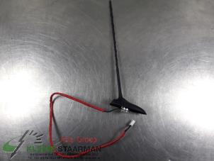Gebruikte Antenne Toyota Yaris III (P13) 1.5 16V Dual VVT-iE Prijs € 42,50 Margeregeling aangeboden door Kleine Staarman B.V. Autodemontage