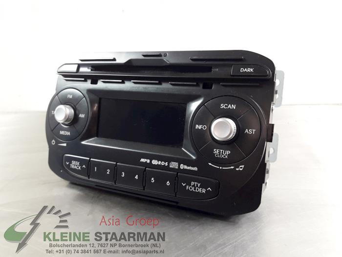 Radio CD Speler van een Kia Picanto (TA) 1.0 12V 2014